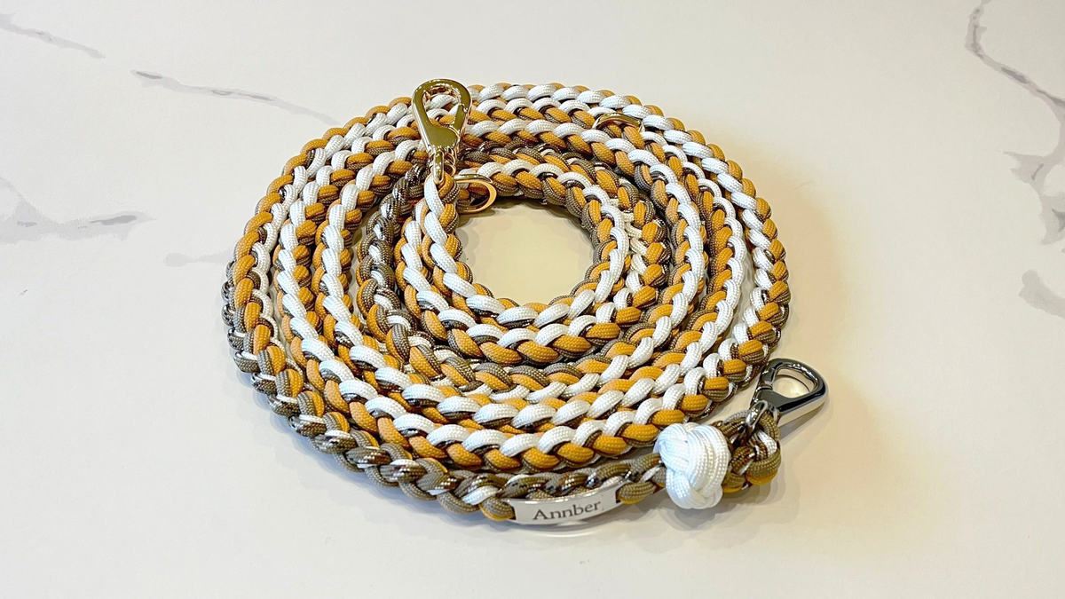 Shoulder Lead / Hanabira