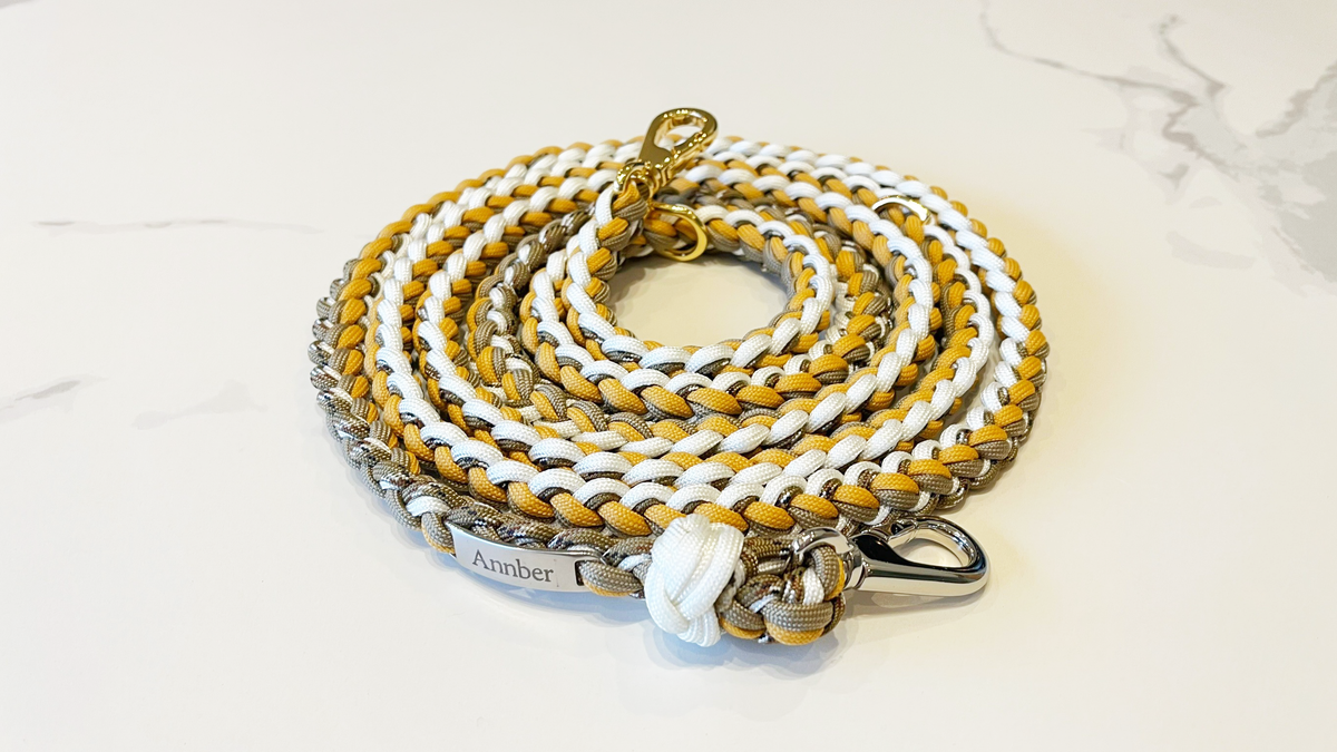 Shoulder Lead / Hanabira